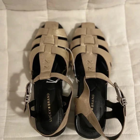Lucky Brand Women's Metallic Sandals fisherman style - Picture 3 of 5